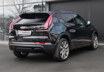 Подержанный автомобиль Cadillac XT4 2020 года (4 фото)