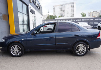 Подержанный автомобиль Nissan Almera Classic 2008 года (8 фото)