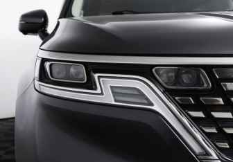 Подержанный автомобиль Kia Carnival 2022 года (28 фото)