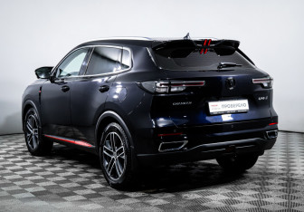 Подержанный автомобиль Changan UNI-S 2024 года (7 фото)