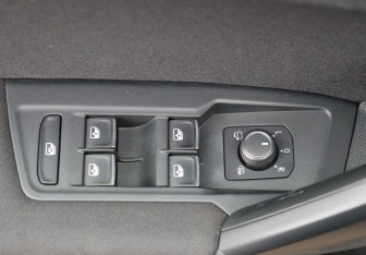 Подержанный автомобиль Volkswagen Tiguan 2018 года (11 фото)