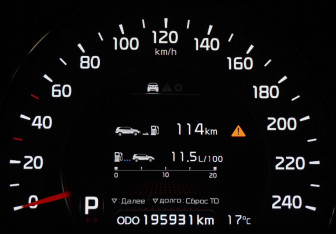 Подержанный автомобиль Kia Sorento 2014 года (16 фото)