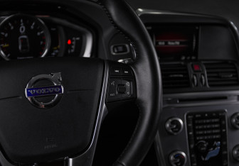 Подержанный автомобиль Volvo XC60 2017 года (15 фото)