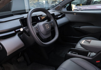 Подержанный автомобиль Zeekr X 2023 года (12 фото)
