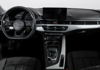 Подержанный автомобиль Audi A5 Coupe 2021 года (12 фото)