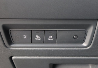 Подержанный автомобиль Volkswagen Touareg 2020 года (13 фото)