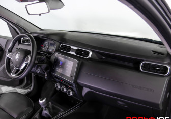 Подержанный автомобиль Renault Duster 2021 года (7 фото)