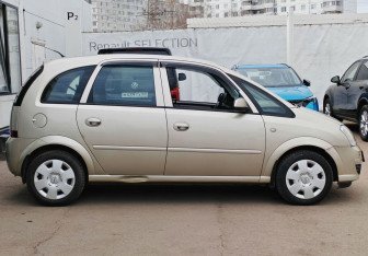 Подержанный автомобиль Opel Meriva 2008 года (4 фото)