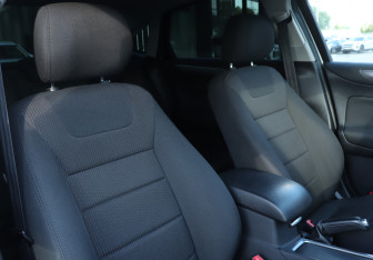 Подержанный автомобиль Ford Mondeo Sedan 2011 года (14 фото)