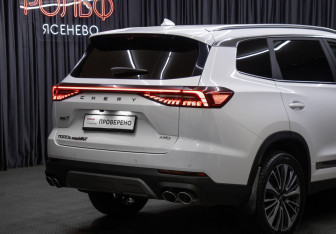 Подержанный автомобиль Chery Tiggo 8 Pro Max 2023 года (29 фото)