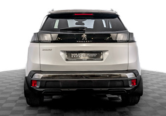 Подержанный автомобиль Peugeot 3008 2021 года (6 фото)