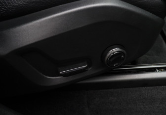 Подержанный автомобиль Volvo XC60 2019 года (14 фото)