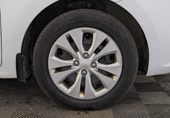 Подержанный автомобиль Kia Rio Sedan 2020 года (12 фото)