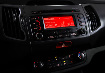 Подержанный автомобиль Kia Sportage 2011 года (18 фото)