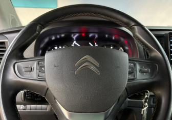 Подержанный автомобиль Citroen SpaceTourer 2020 года (25 фото)