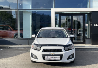 Подержанный автомобиль Chevrolet Aveo Sedan 2014 года (2 фото)