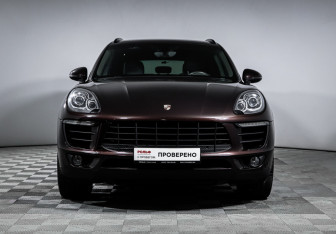 Подержанный автомобиль Porsche Macan 2015 года (2 фото)