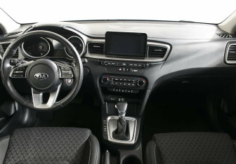 Подержанный автомобиль Kia Ceed Hatchback 2019 года (9 фото)