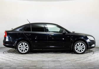 Подержанный автомобиль Skoda Octavia Liftback 2013 года (4 фото)