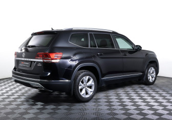 Подержанный автомобиль Volkswagen Teramont 2018 года (5 фото)