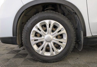 Подержанный автомобиль Suzuki Vitara 2016 года (18 фото)