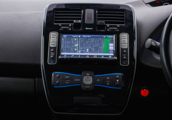 Подержанный автомобиль Nissan Leaf 2016 года (14 фото)