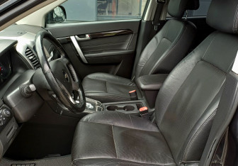 Подержанный автомобиль Chevrolet Captiva 2014 года (22 фото)