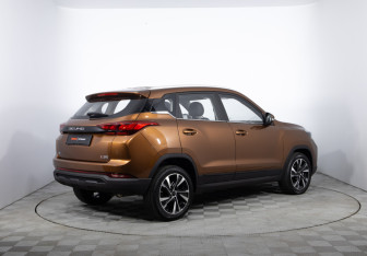 Подержанный автомобиль BAIC X35 2023 года (5 фото)