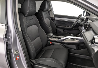 Подержанный автомобиль Geely Coolray 2023 года (24 фото)