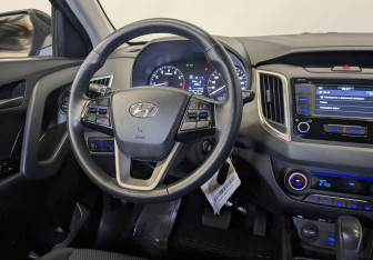 Подержанный автомобиль Hyundai Creta 2020 года (28 фото)