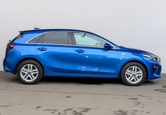 Подержанный автомобиль Kia Ceed Hatchback 2020 года (4 фото)
