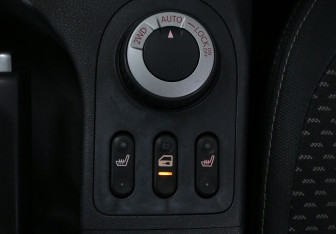 Подержанный автомобиль Nissan Qashqai+2 2009 года (16 фото)