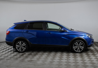 Подержанный автомобиль LADA (ВАЗ) Vesta Wagon 2021 года (4 фото)