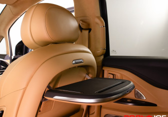 Подержанный автомобиль Voyah Dream 2023 года (15 фото)