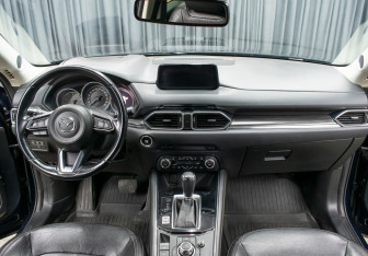 Подержанный автомобиль Mazda CX-5 2017 года (14 фото)