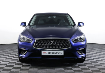 Подержанный автомобиль Infiniti Q50 2018 года (2 фото)
