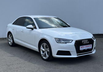 Подержанный автомобиль Audi A4 Sedan 2019 года (3 фото)
