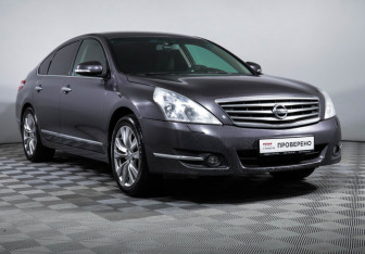 Подержанный автомобиль Nissan Teana 2009 года (3 фото)