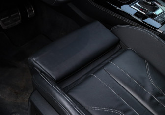 Подержанный автомобиль Audi Q5 2023 года (16 фото)