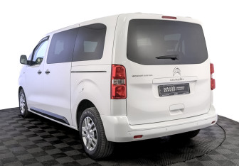 Подержанный автомобиль Citroen SpaceTourer 2021 года (7 фото)