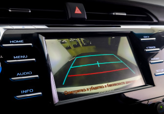 Подержанный автомобиль Toyota Camry Sedan 2019 года (26 фото)