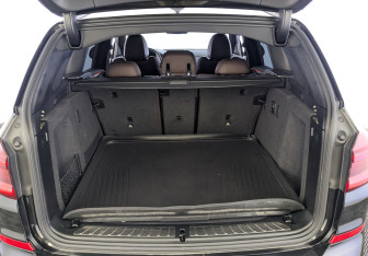 Подержанный автомобиль BMW X3 2020 года (9 фото)