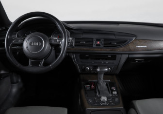 Подержанный автомобиль Audi A6 allroad 2012 года (12 фото)