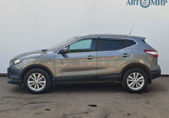 Подержанный автомобиль Nissan Qashqai 2014 года (8 фото)