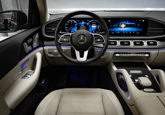 Подержанный автомобиль Mercedes-Benz GLE 2019 года (9 фото)