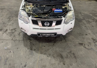 Подержанный автомобиль Nissan X-Trail 2013 года (18 фото)
