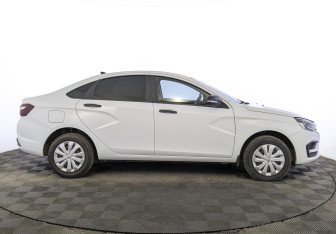 Подержанный автомобиль LADA (ВАЗ) Vesta Sedan 2024 года (4 фото)