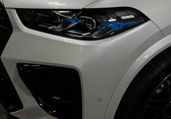 Подержанный автомобиль BMW X5 M 2024 года (19 фото)