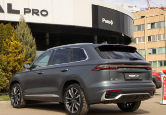 Подержанный автомобиль Geely Monjaro 2024 года (5 фото)