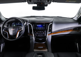 Подержанный автомобиль Cadillac Escalade Suv 2020 года (18 фото)
